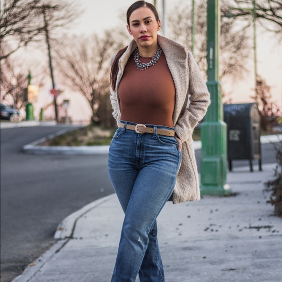 Meet your BUYER, Lorena - Picture 2 of 2